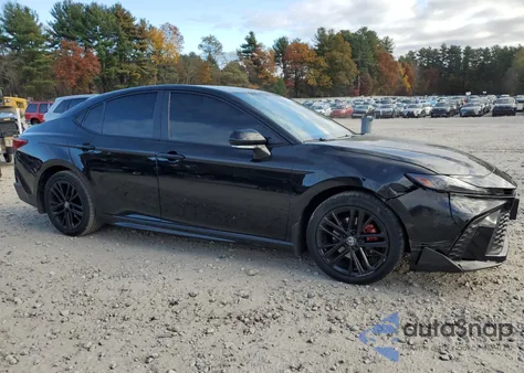 2025 Toyota Camry Xse z USA, uszkodzony, nr VIN 4T1DAACK8SU563645